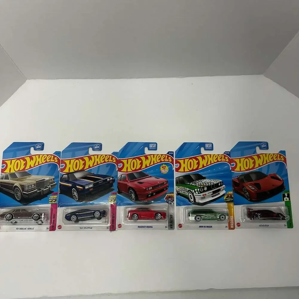 Lot of 11 Assorted Hot Wheels Diecast Vehicles